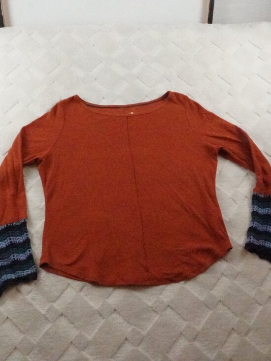 Anthropologie Tops - Anthropologie Crochet Cuffed Flare Sleeve Boho Thermal Knit Top XL